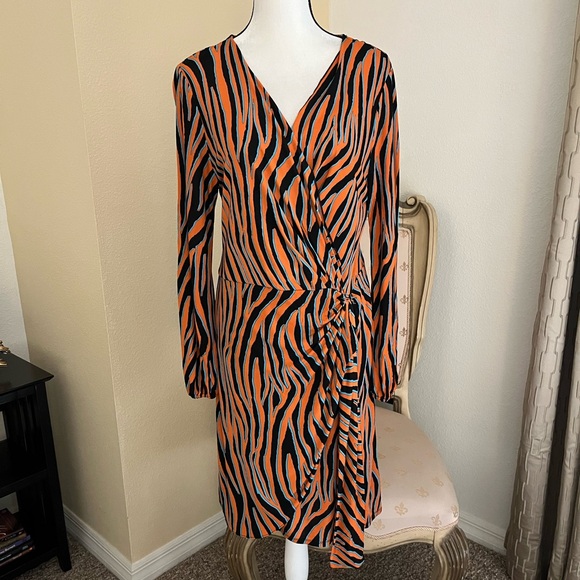 Diane Von Furstenberg NWT Toronto Dress in Zebra Brown. Size Large - Picture 1 of 9